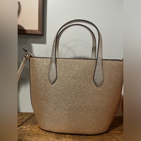 ♠️Kate Spade crossbody! - Picture 2 of 16